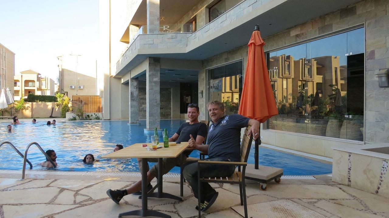 Panacea Suites Hotel Borg El Arab Bagian luar foto